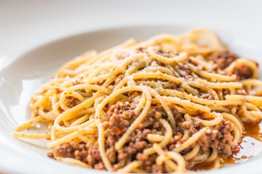 Domuz eti soslu spagetti