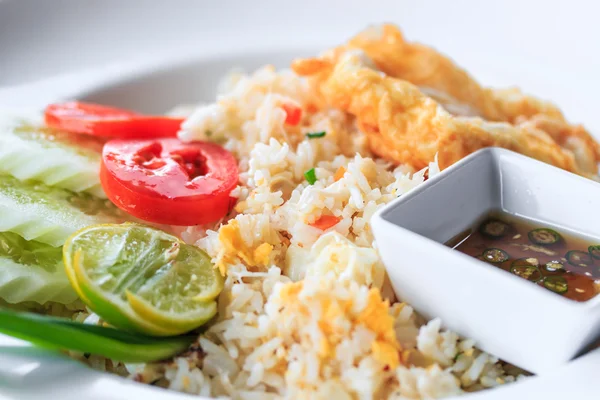 Gebratener Reis nach thailändischer Art — Stockfoto