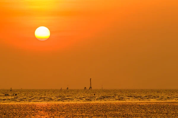 Beautiful sunset above the sea — Stock Photo, Image