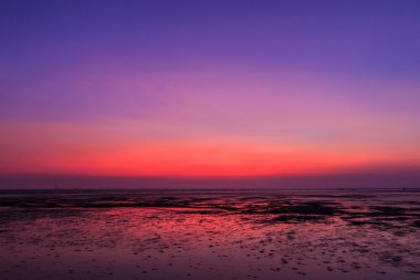 Mavi gökyüzü günbatımı