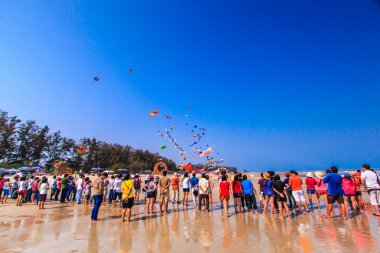 15 Tayland Uluslararası Uçurtma Şenliği