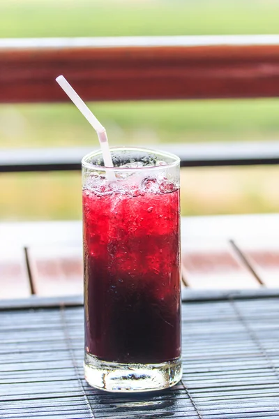 Glass of grape juice — Stock Photo, Image