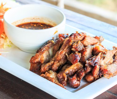 Fırında kuzu pirzola