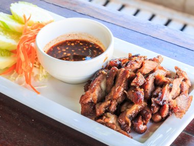 Fırında kuzu pirzola