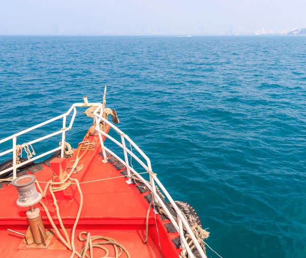 Front view of  ship — Stock Photo, Image