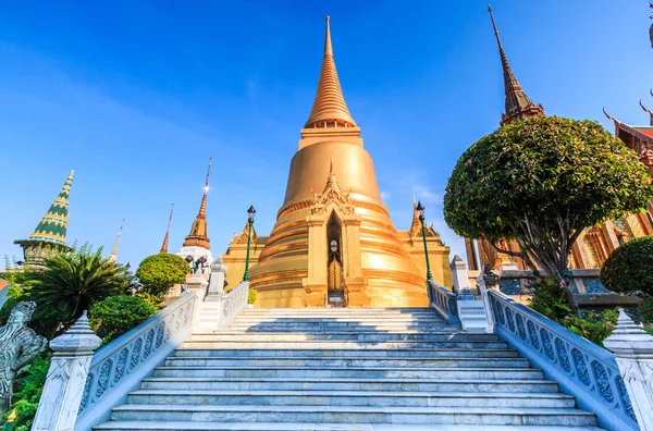 Tempio di smeraldo Buddha a Bangkok — Foto Stock