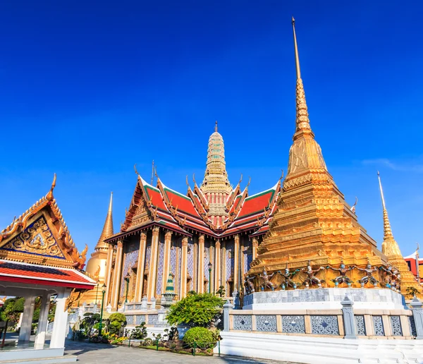 Świątynia Szmaragdowego Buddy w Bangkoku — Zdjęcie stockowe