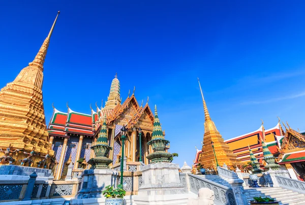 Temple of  Emerald Buddha in Bangkok — Stock Photo, Image