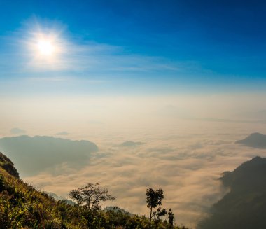 Phu Chi Fa güneş doğarken