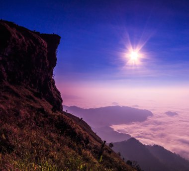 Phu Chi Fa güneş doğarken