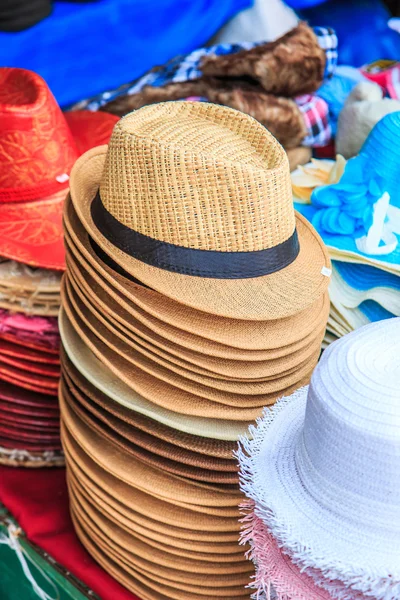Acessórios de chapéus na moda — Fotografia de Stock