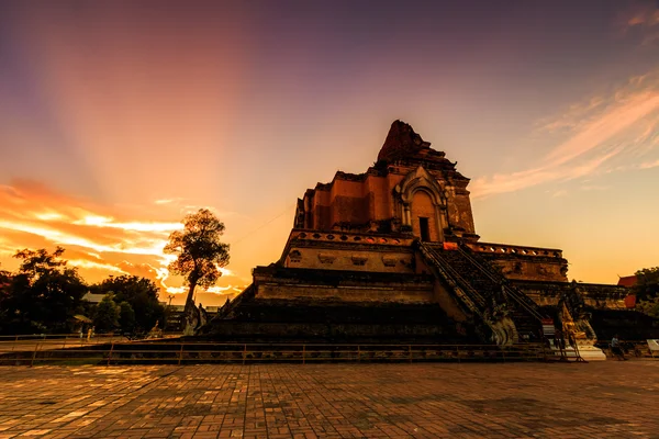 Świątyni Wat chedi luang — Zdjęcie stockowe