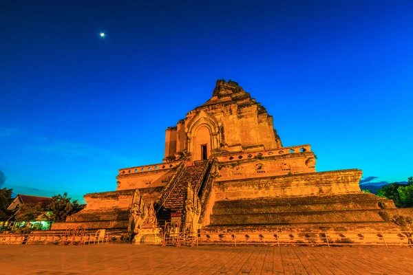 Templo Wat chedi luang — Foto de Stock