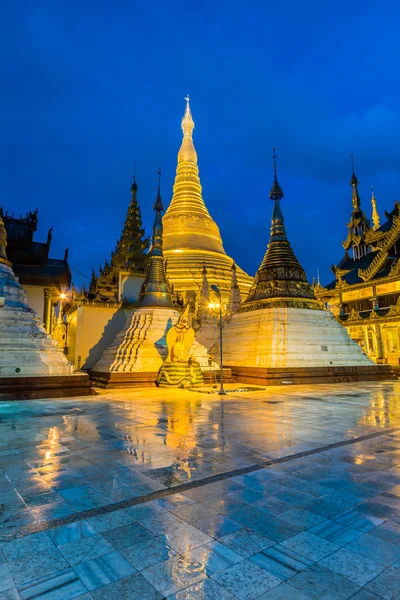 Shwedagon pagode em Rangum — Fotografia de Stock