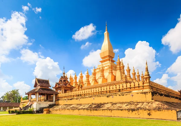 Ват Тхап Луанг во Вьентьяне — стоковое фото