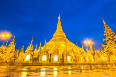 shwedagon pagoda yangon yapılan
