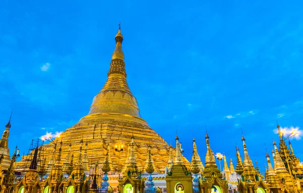Shwedagon pagode em Rangum — Fotografia de Stock