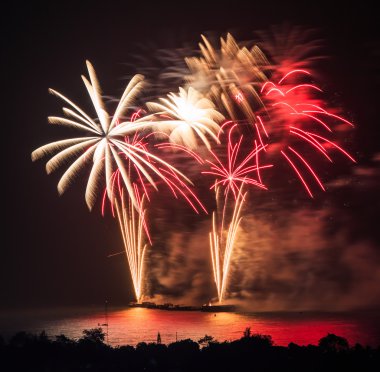 güzel renkli tatil havai fişek