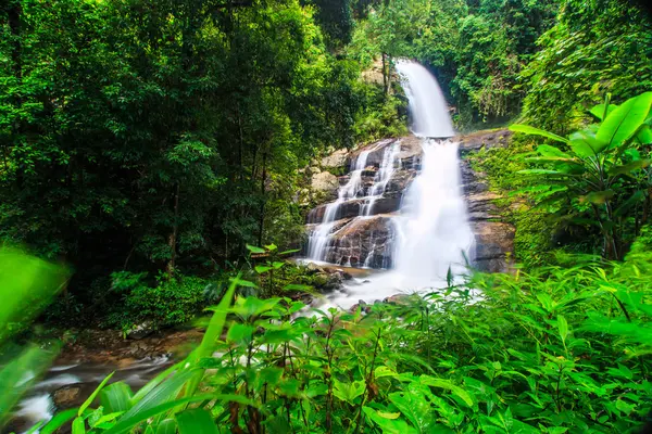 Waterfall  at Doi Inthanon — Stock Photo, Image