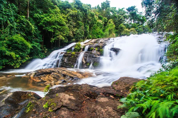 Cascata Pha Dok Xu — Foto Stock