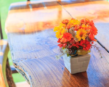 Arka plan üzerinde dekoratif çiçek