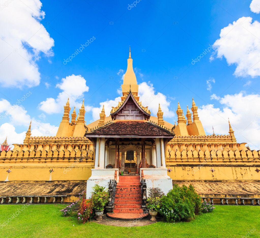 Wat Thap Luang in Vientiane