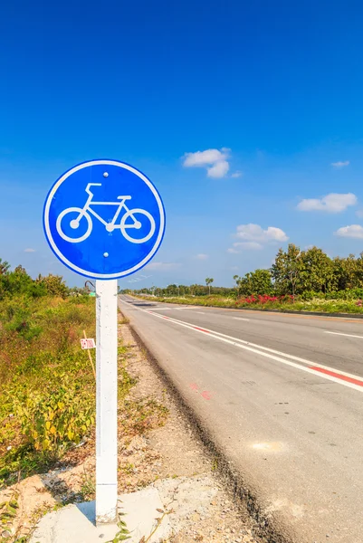 Bicicleta etiqueta carril y camino —  Fotos de Stock