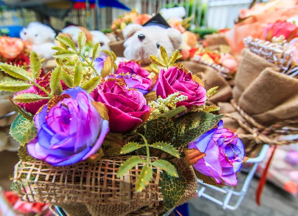 Blomster buket arrangere - Stock-foto