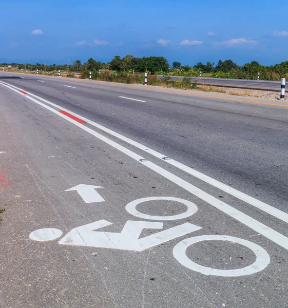 Carril bici en la carretera — Foto de Stock