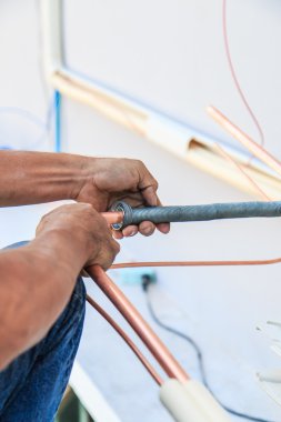 Adam yükleme yeni Klima.