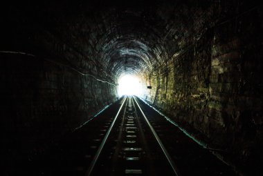 eski demiryolu tüneli