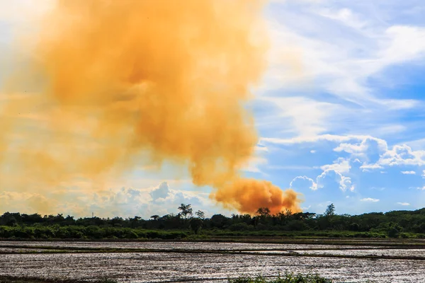 Incêndio industrial — Fotografia de Stock