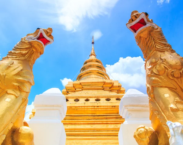 Wat Phra Sri Chomtong in Thailand — Stockfoto