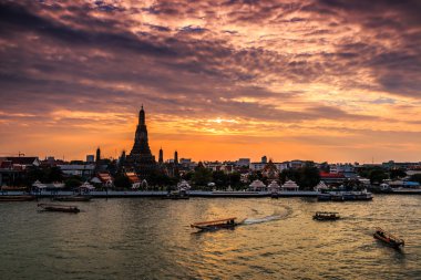 WAT Arun Ratchawararam