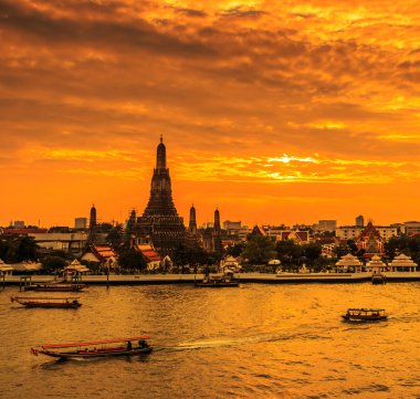 WAT Arun Ratchawararam