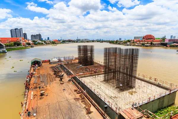 Concrete bridge  across  Chao Phraya River — Stock Photo, Image