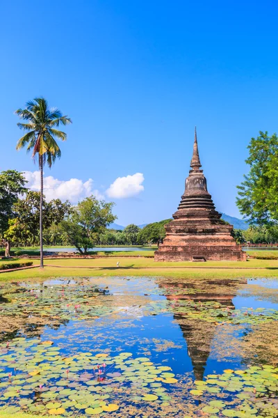 Sukhothai historische park in thailand — Stockfoto