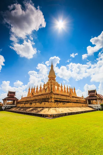 Wat Thap Luang em Vientiane — Fotografia de Stock