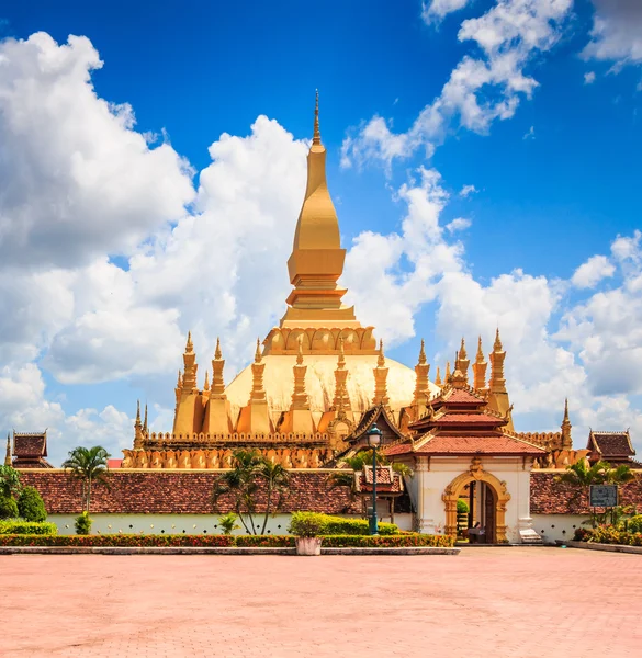 Wat Thap Luang em Vientiane — Fotografia de Stock