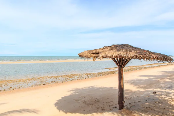 Wooden pavilion sea — Stock Photo, Image