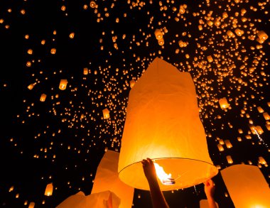 Chiang Mai fenerler yüzen