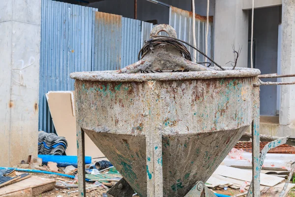 建筑工地的水泥搅拌机 — 图库照片