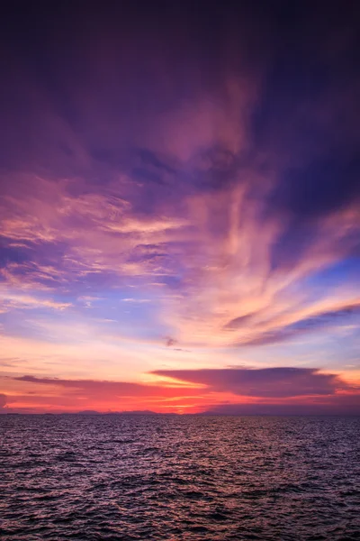 Liggande solnedgång havet — Stockfoto