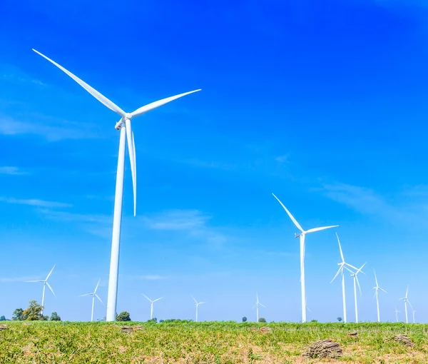 Wind turbines and sky — Stock Photo, Image