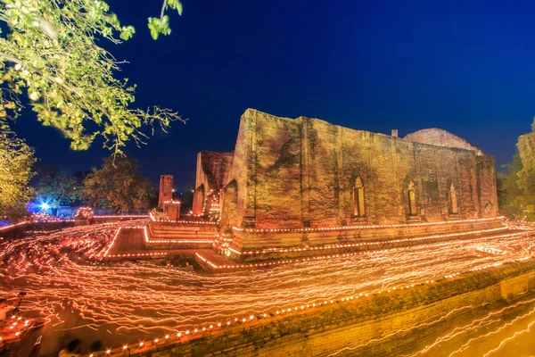 Svíčkách Makha Bucha den v Thajsku — Stock fotografie