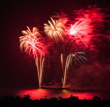 güzel renkli tatil havai fişek