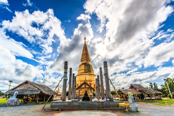 Shwedagon pagoda in Thailand — Stock Photo, Image