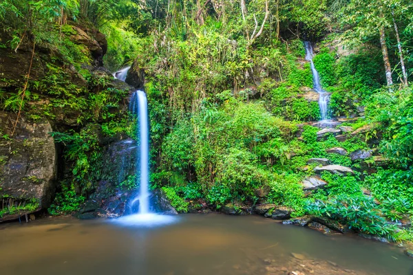 Forest waterfall at Chiang Mai — Stock Photo, Image