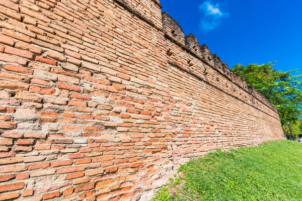 Oude muur in Chiang Mai — Stockfoto