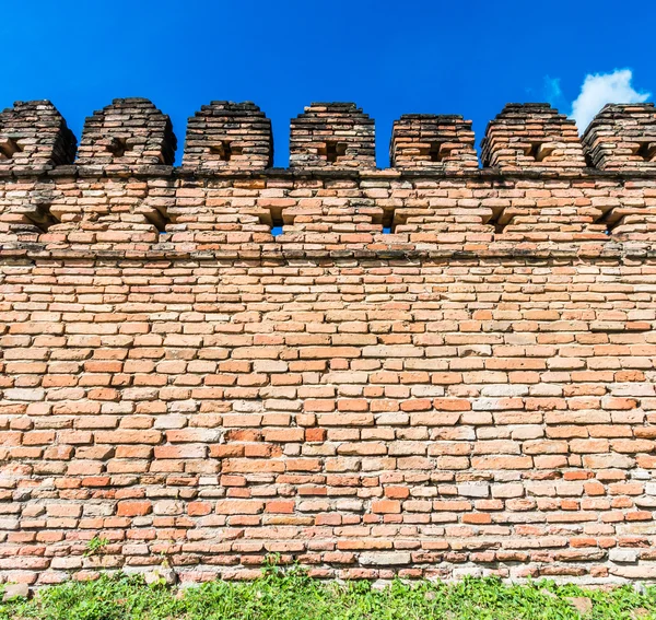 Zabytkowe mury w Chiang Mai — Zdjęcie stockowe